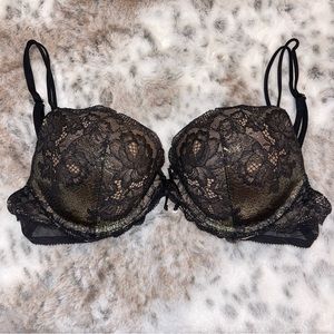 😍✨Victoria’s Secret Push-Up Bra Size 34C